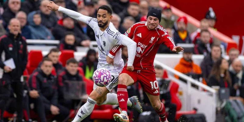 Soi kèo Manchester United vs Liverpool đều muốn có 3 điểm